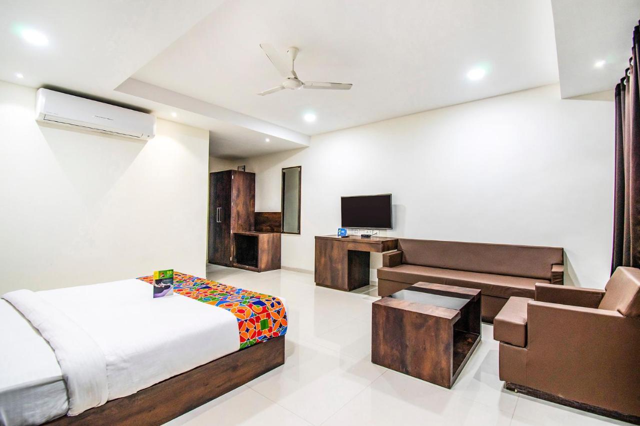 Fabhotel Amrit Greens Indore Airport Exterior photo