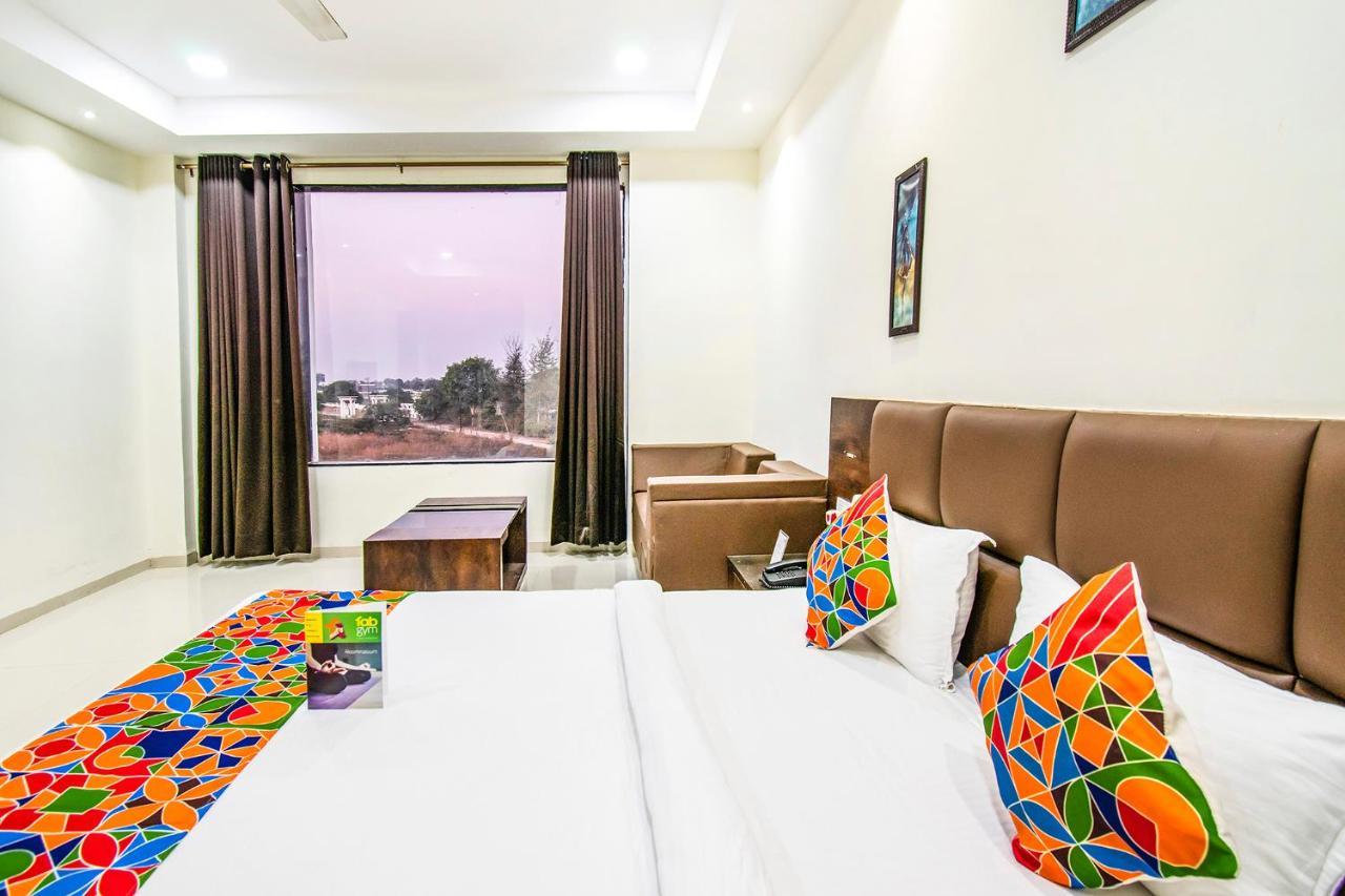 Fabhotel Amrit Greens Indore Airport Exterior photo